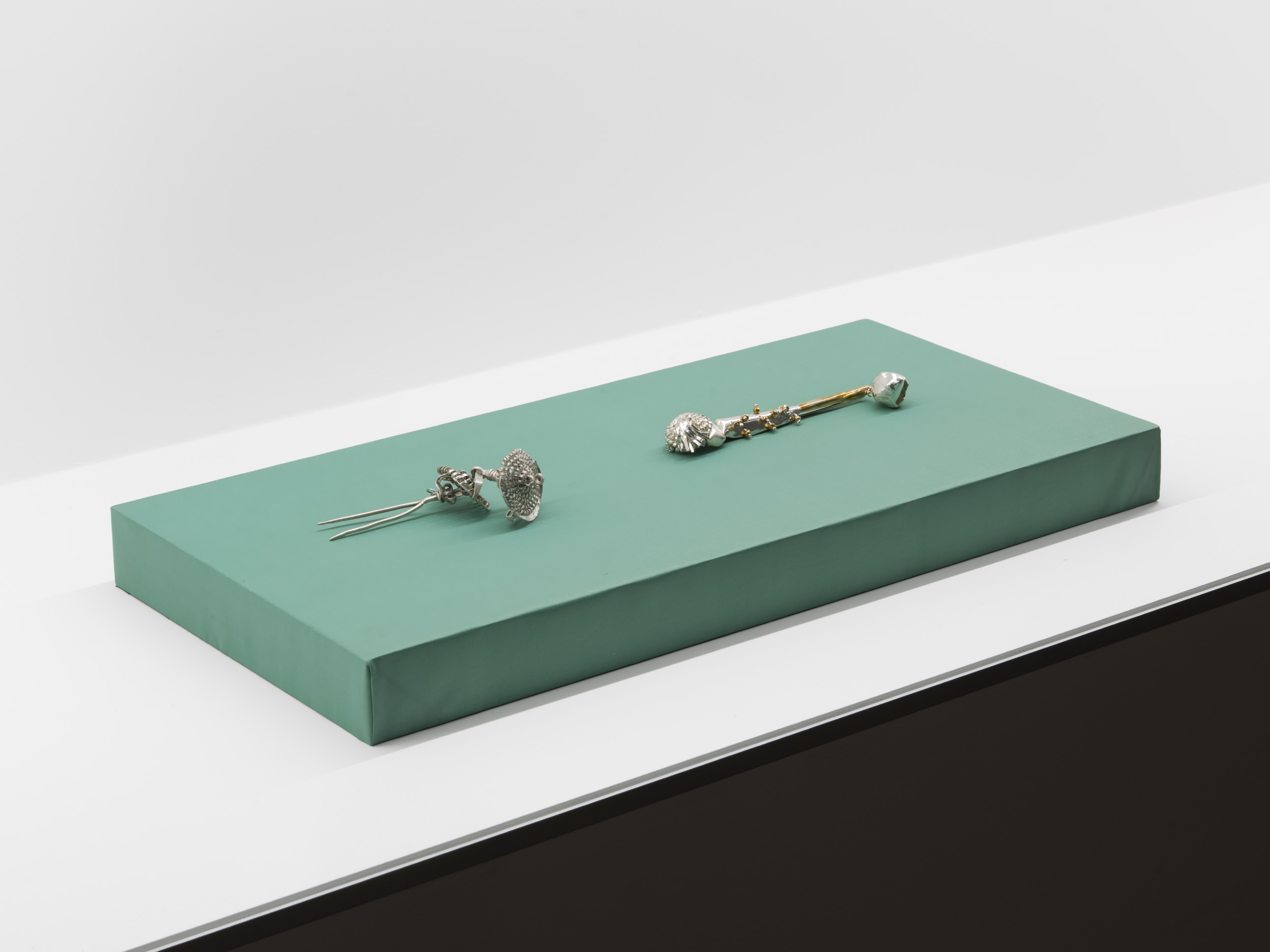 <p><em>Oes with works like Esses</em></p>