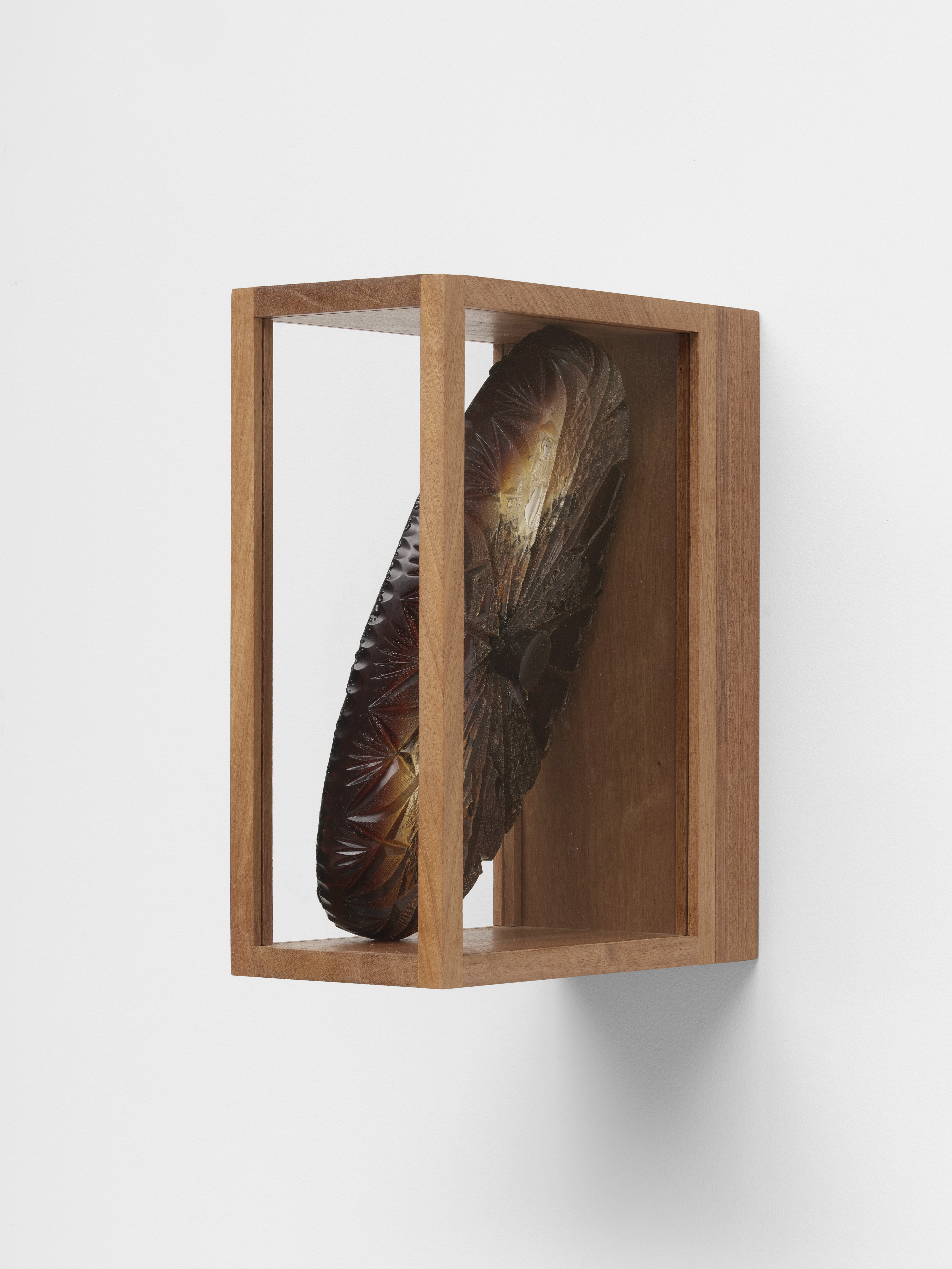 <p><em>71°67’55.4”94°06’40.2”25: I</em></p>