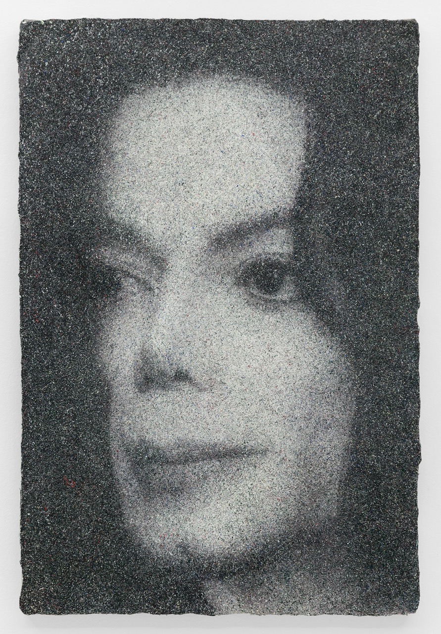<p>Looking</p>